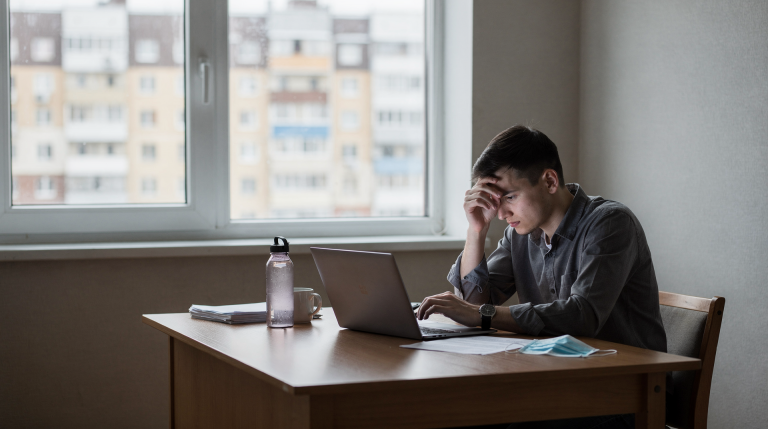 Постковидная слабость: почему снижается работоспособность и что делать